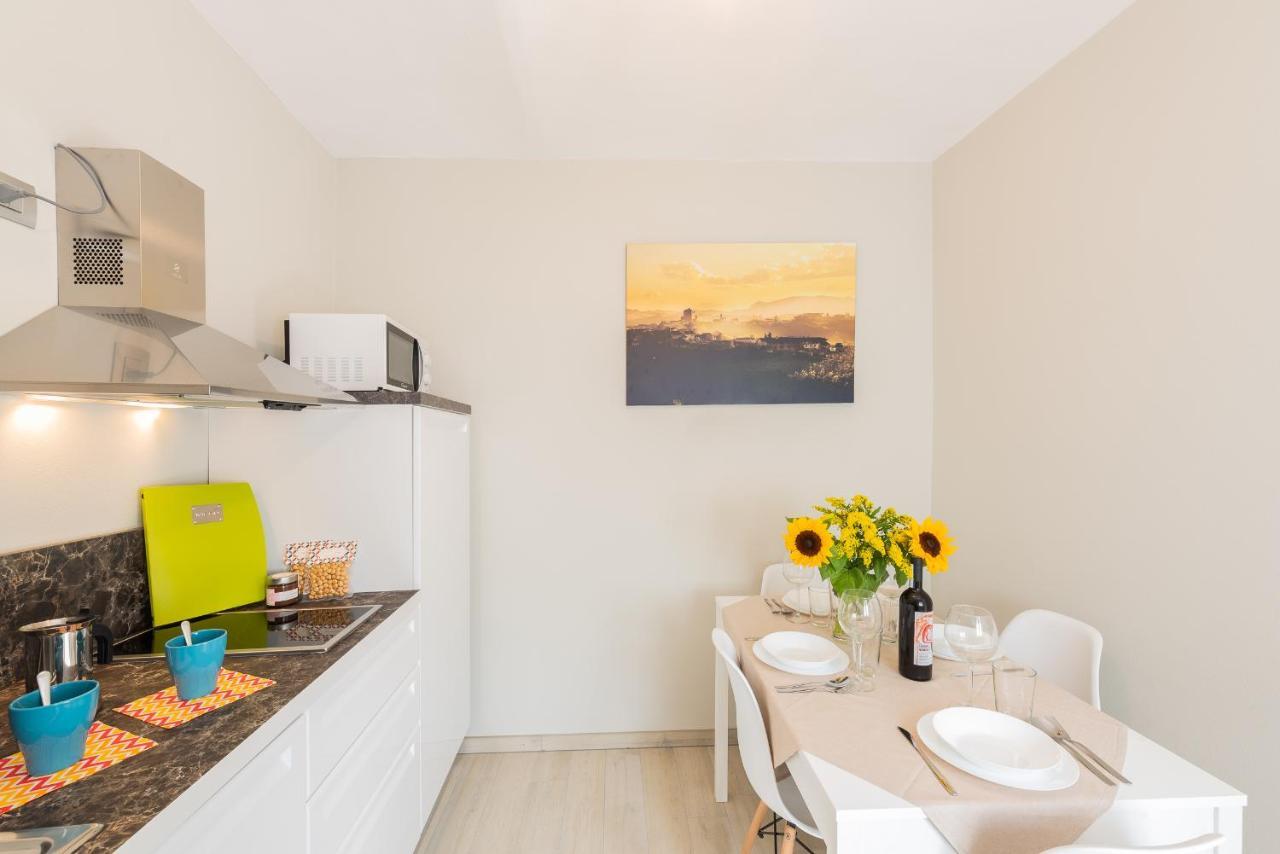 Trifulhouse Holiday Apartments アルバ エクステリア 写真
